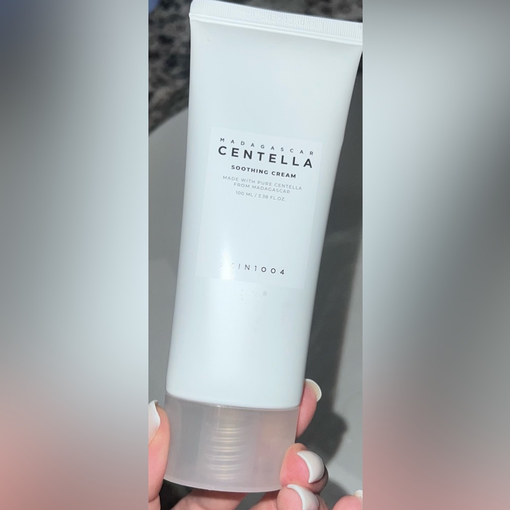 Madagascar Centella Soothing Cream - White